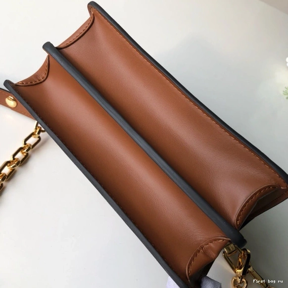 First bag ru Vuitton Spring Louis Mini（2019 Dauphine Show） 0708